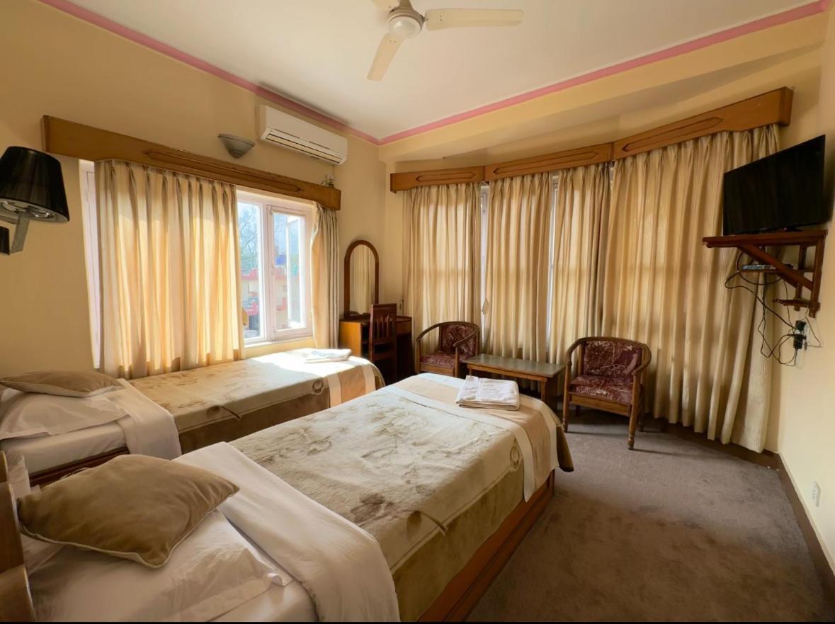 Green Tara Hotel Pokhara Zewnętrze zdjęcie