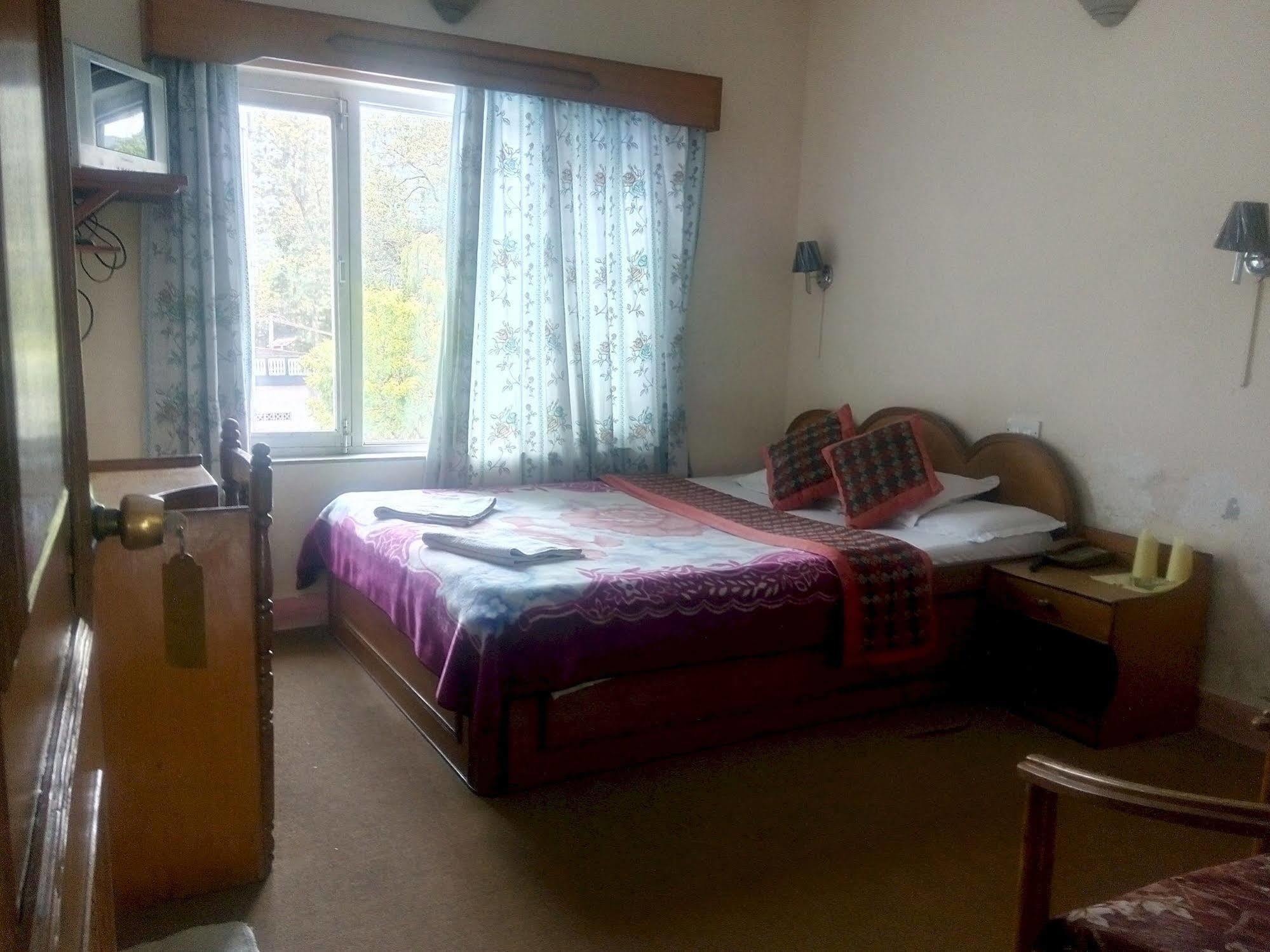 Green Tara Hotel Pokhara Zewnętrze zdjęcie